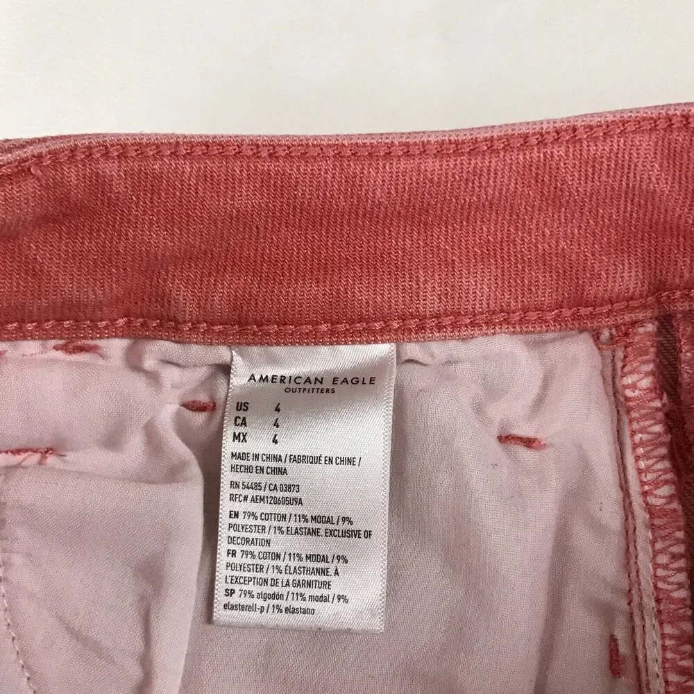 American Eagle Women's 4 Shorts Red Denim Mom Short Distressed Stretch Cuff CE11